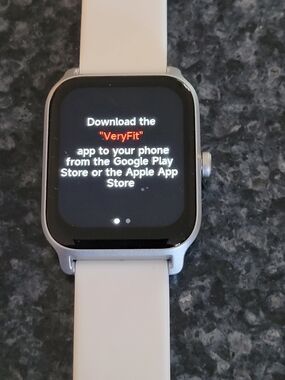 Woneligo Smartwatch with White Silicone Band